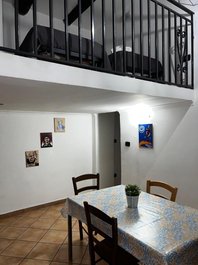 Core Guest House Наполи Екстериор снимка