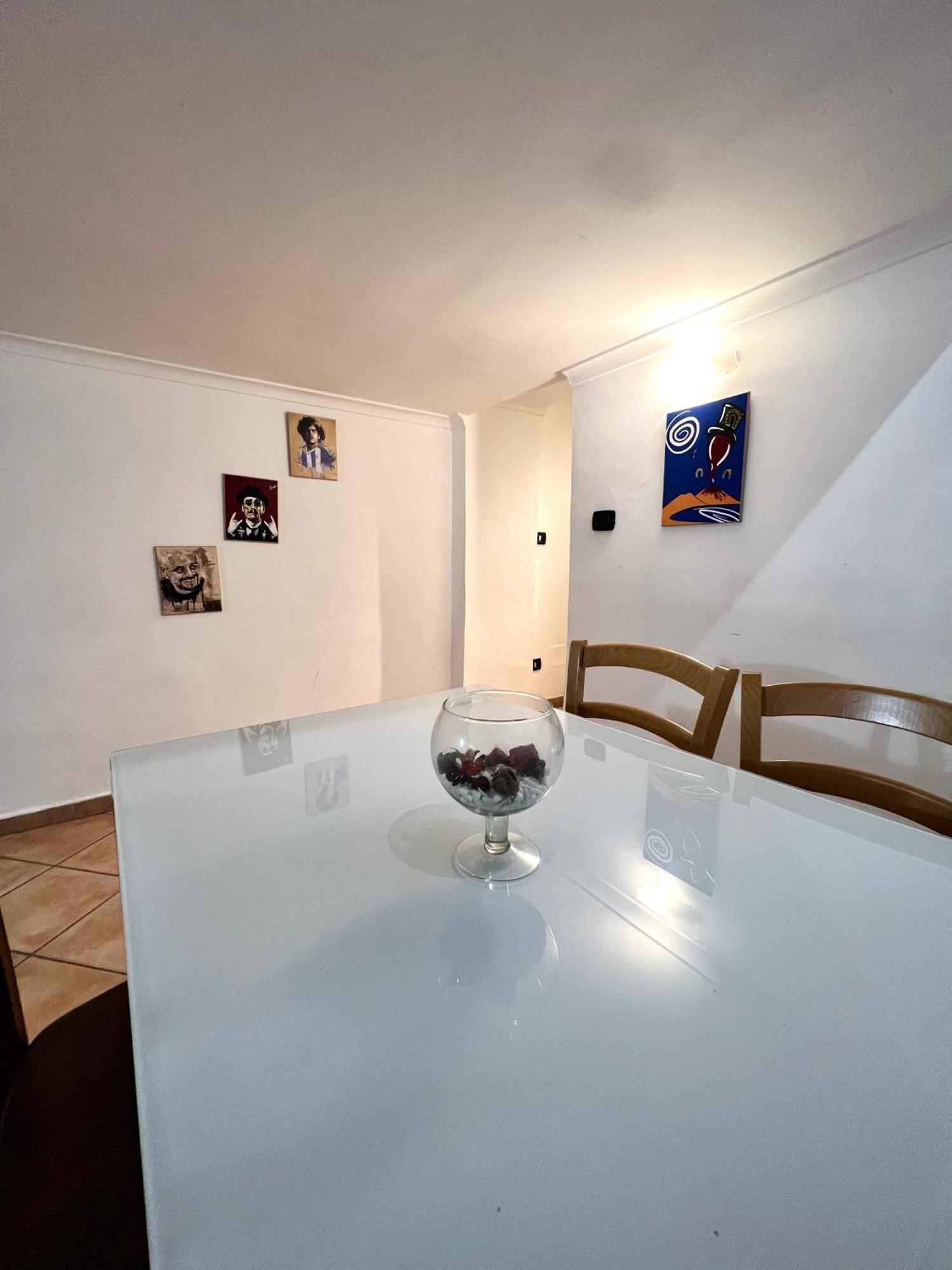 Core Guest House Наполи Екстериор снимка