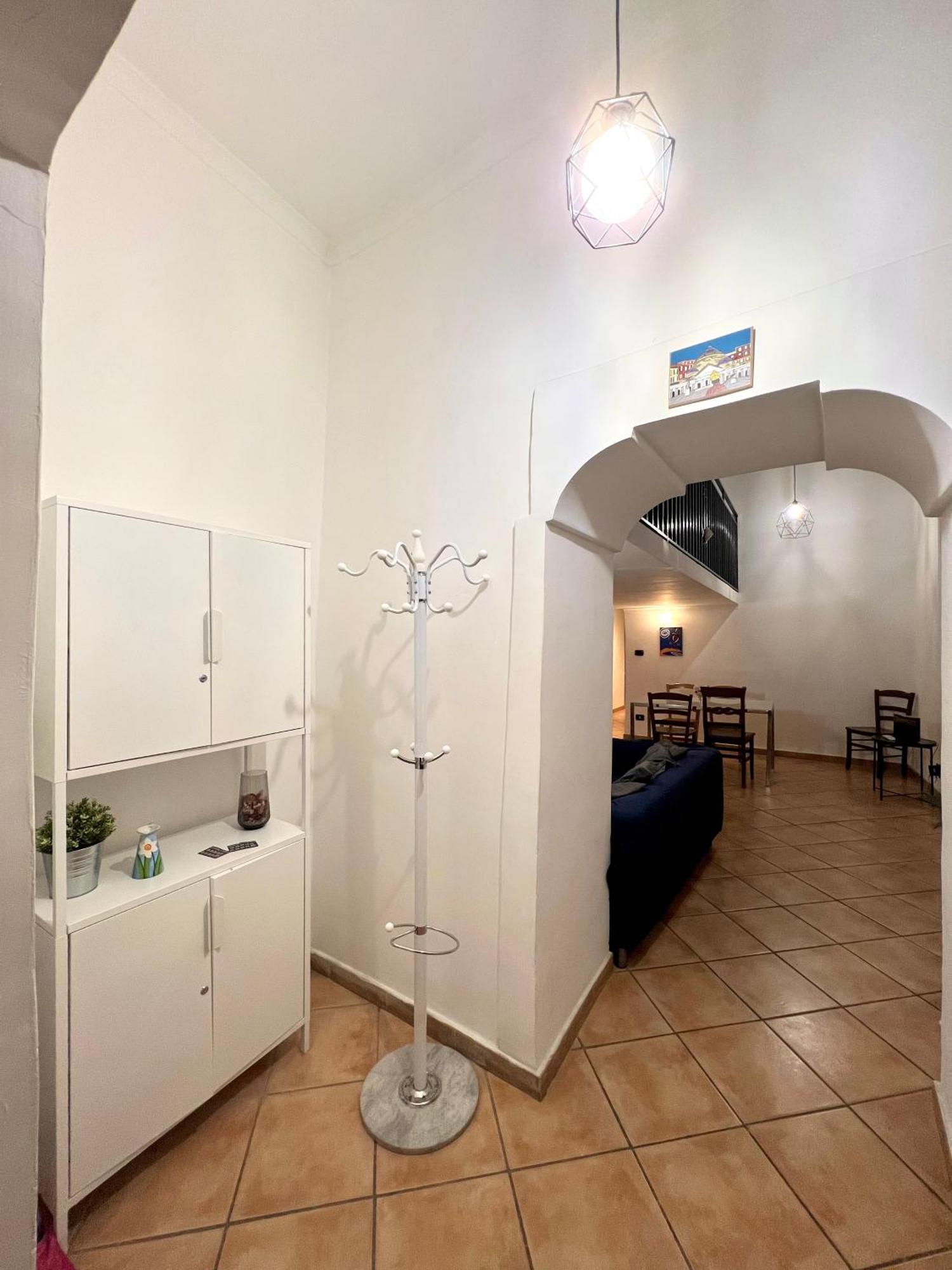 Core Guest House Наполи Екстериор снимка